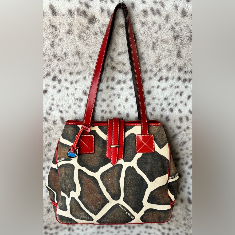 VINTAGE DOONEY & BUORKE GIRAFFE PRINT BAG WITH VACHETTA LEATHER KEY CASE